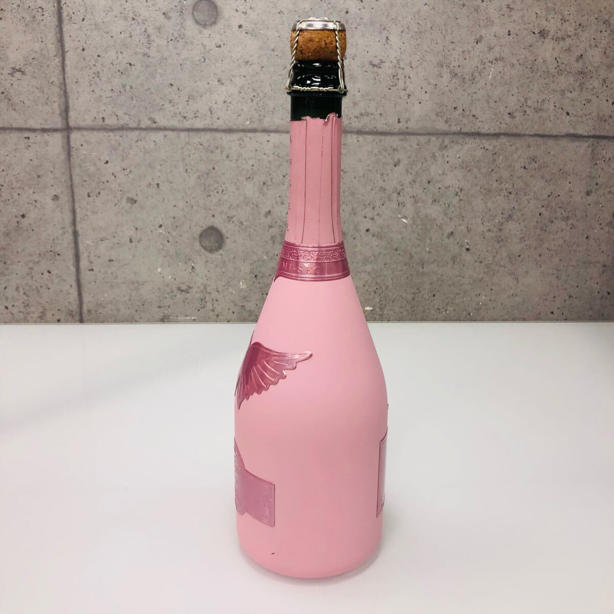 ANGEL CHAMPAGNE エンジェル シャンパン 空瓶 空ボトル ピンク ファー