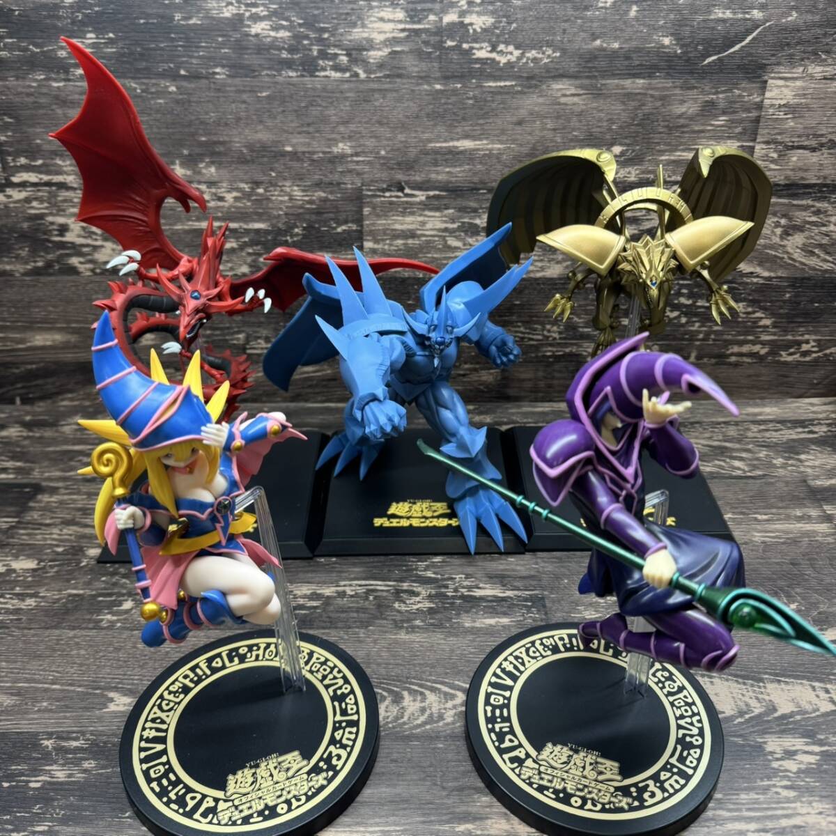 遊戯王　フィギュア　オシリス　オベリスク　ラー　ブラックマジシャン　ガール　等 遊☆戯☆王 フィギュア セット Monsters LEGION オシリスの天空竜 ラー