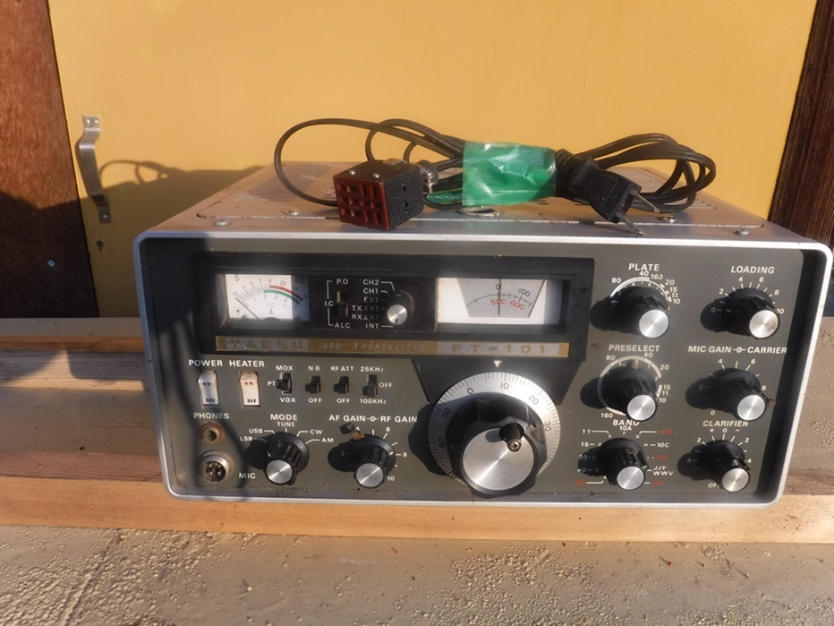 八重洲無線のFT-101の現状品の出品になります。_7