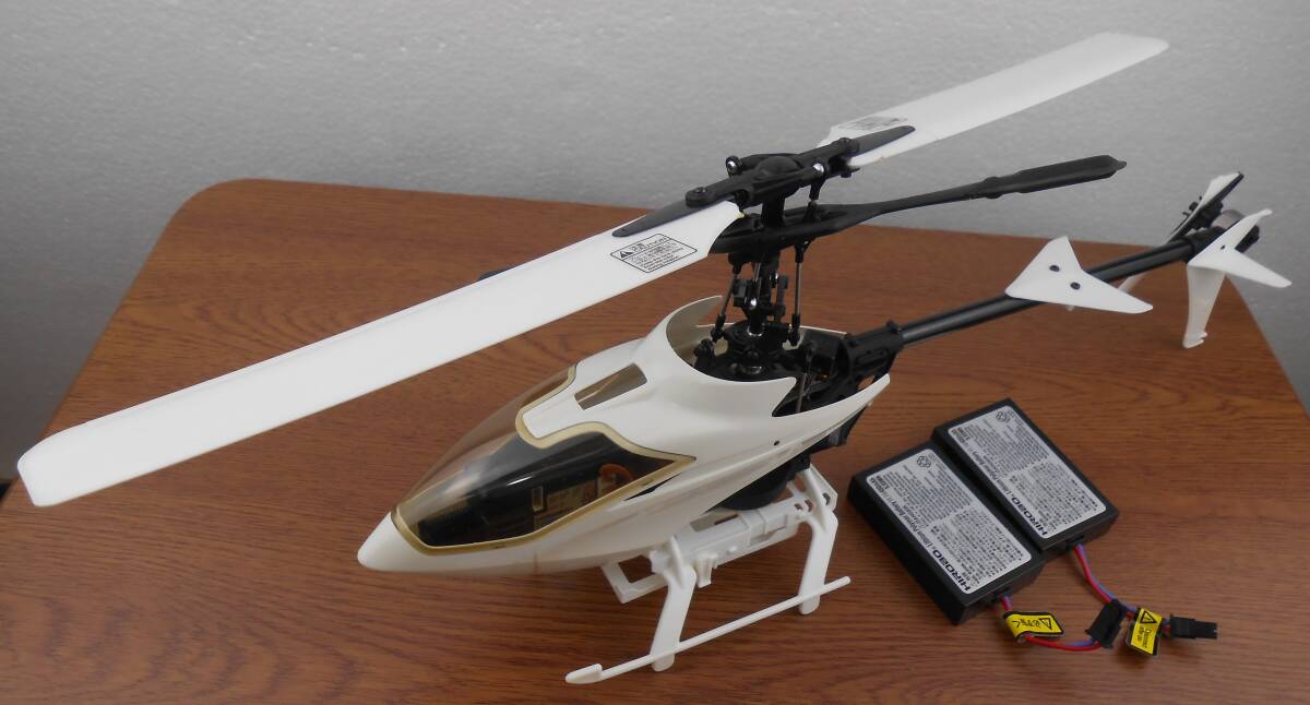 ラジコンヘリコプター　部品取り ジャンク品 HIROBO ヒロボー SRB QUARK ヘリコプター パーツ取り 部品