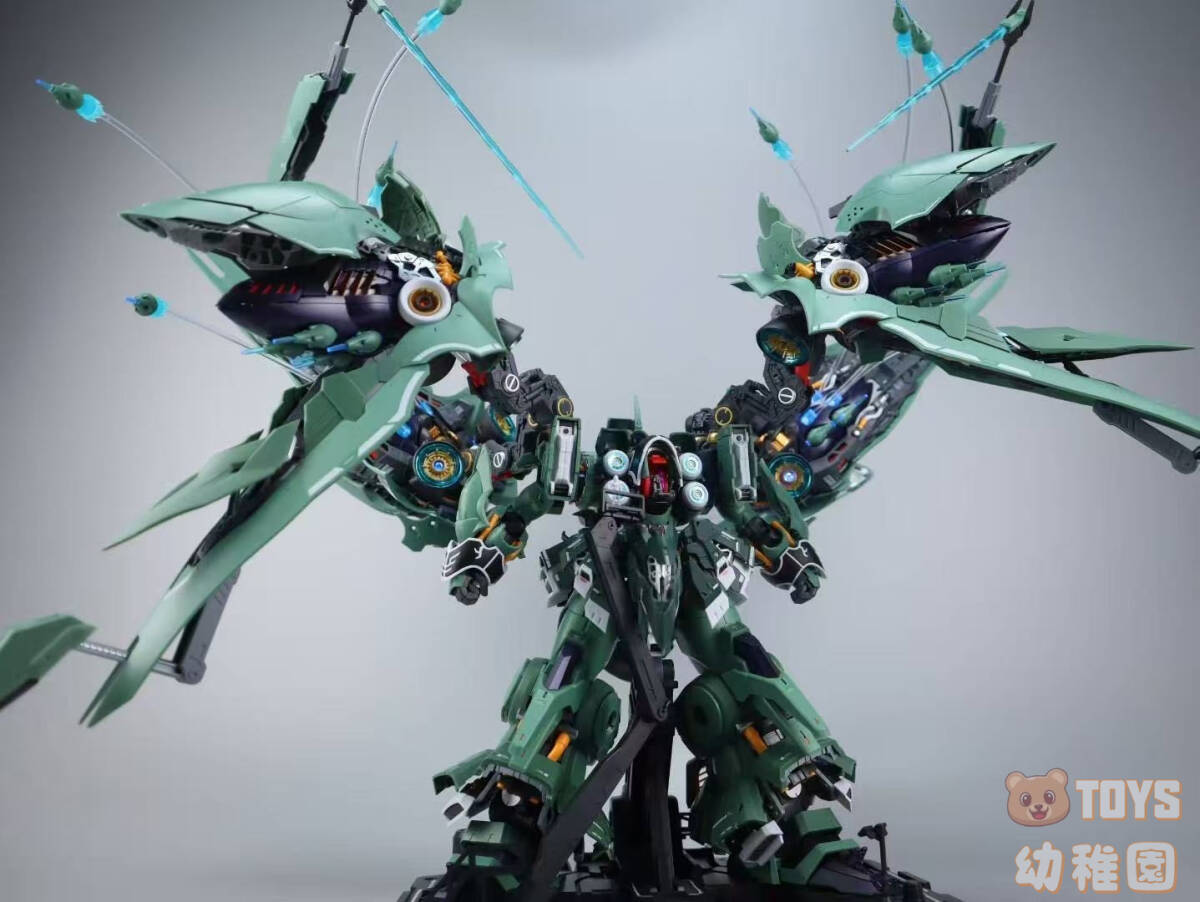 アクシズ社オシリス・エリア MGEXクシャトリヤ スタジオ￼ 新品 送料込み【AXIS MODEL WORKS/アクシズ社】1/100 オシリス・エアリアル