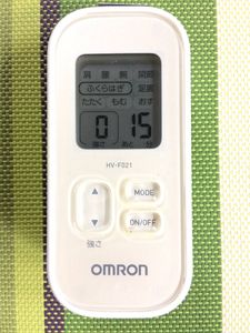 送料無料★本体のみ★付属品なし★OMRON★オムロン★低周波治療器★HV-F021★中古★動作