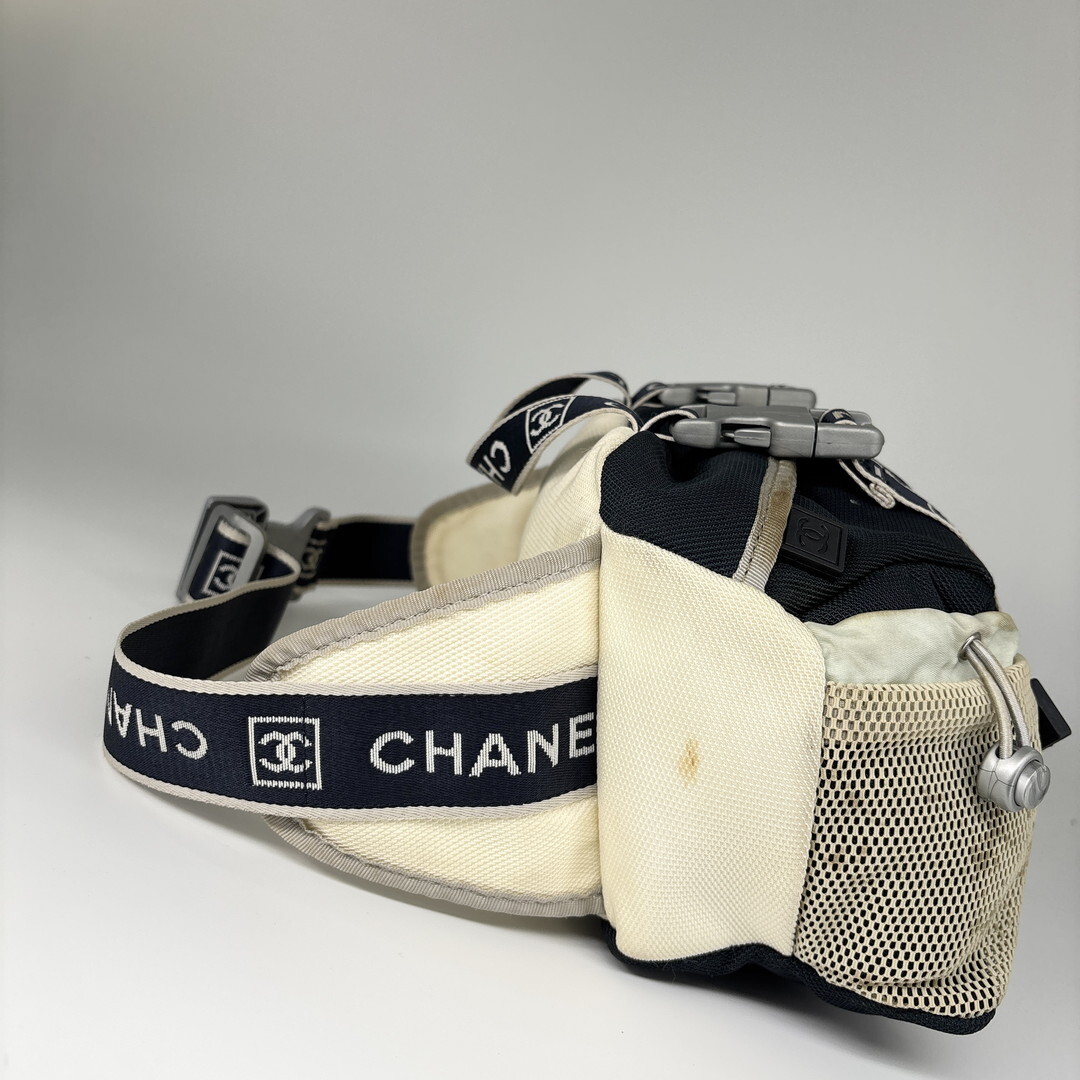 極美品 CHANEL シャネル スポーツライン ボディバッグ ウエストバッグ