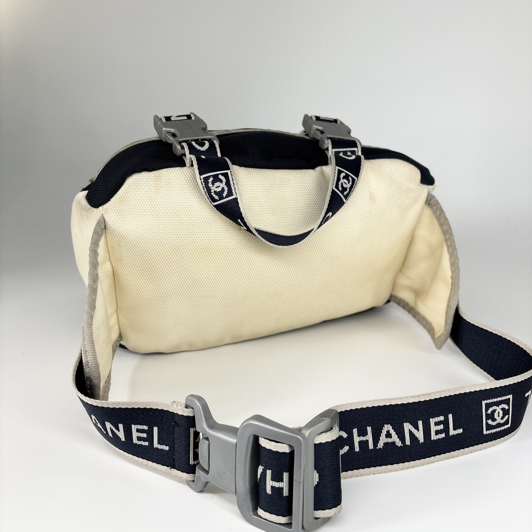 極美品 CHANEL シャネル スポーツライン ボディバッグ ウエストバッグ
