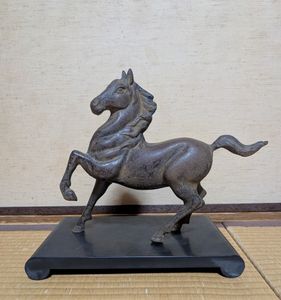 鉄製 馬の置物の値段と価格推移は？｜17件の売買データから鉄製 馬の