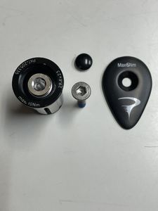 新品 即納 ピナレロ純正 エアロアンカーキャップ(UDカーボン)&プレッシャープラグアンカ