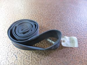 (^－^)　〒230円　26 x 1 3/8　　中古チューブ　1.2㎜　ジャンク （1125）【パパチャリ】