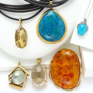 琥珀の値段と価格推移は？｜1279件の売買データから琥珀の価値がわかる