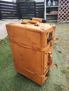 （中古品）本皮　スーツケース　キャリーバッグ　2輪キャスター　旅行バッグ