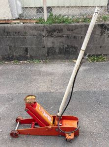 フロアジャッキ エアージャッキ ガレージ中古