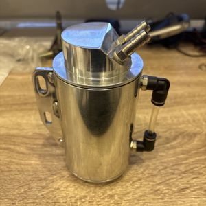 汎用　アルミ　 オイルキャッチタンク　旧車　スカイライン　Z TSサニー A型サニー　ダッ