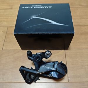 シマノ RD-R8000 11S SS カーボンドライジャパン ハイブリッドセラミックプーリー装着品