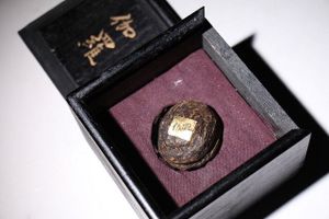 伽羅香木の値段と価格推移は？｜217件の売買データから伽羅香木の価値