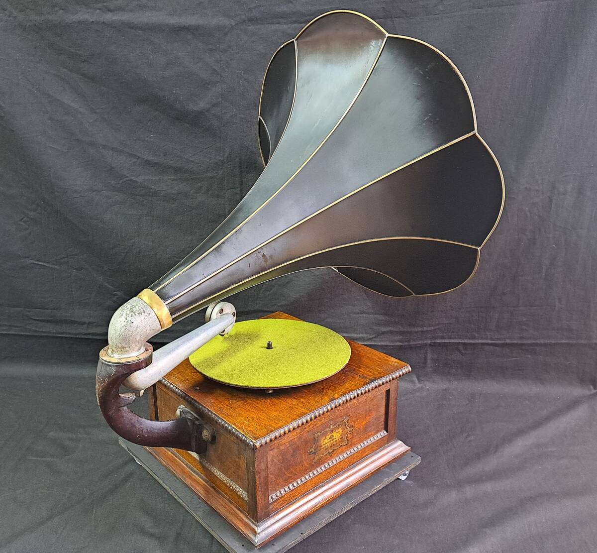 明治時代~大正時代頃の三光堂(SANKODO DISCGRAPHOPHONE) ラッパ蓄音機