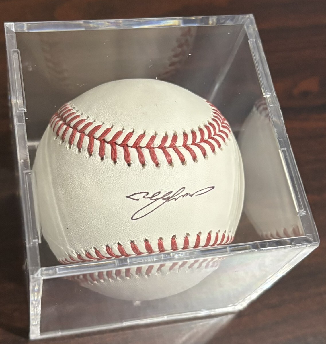 直筆サインボール】 菊池 雄星 選手 直筆サイン入り MLB 公式球 ケース