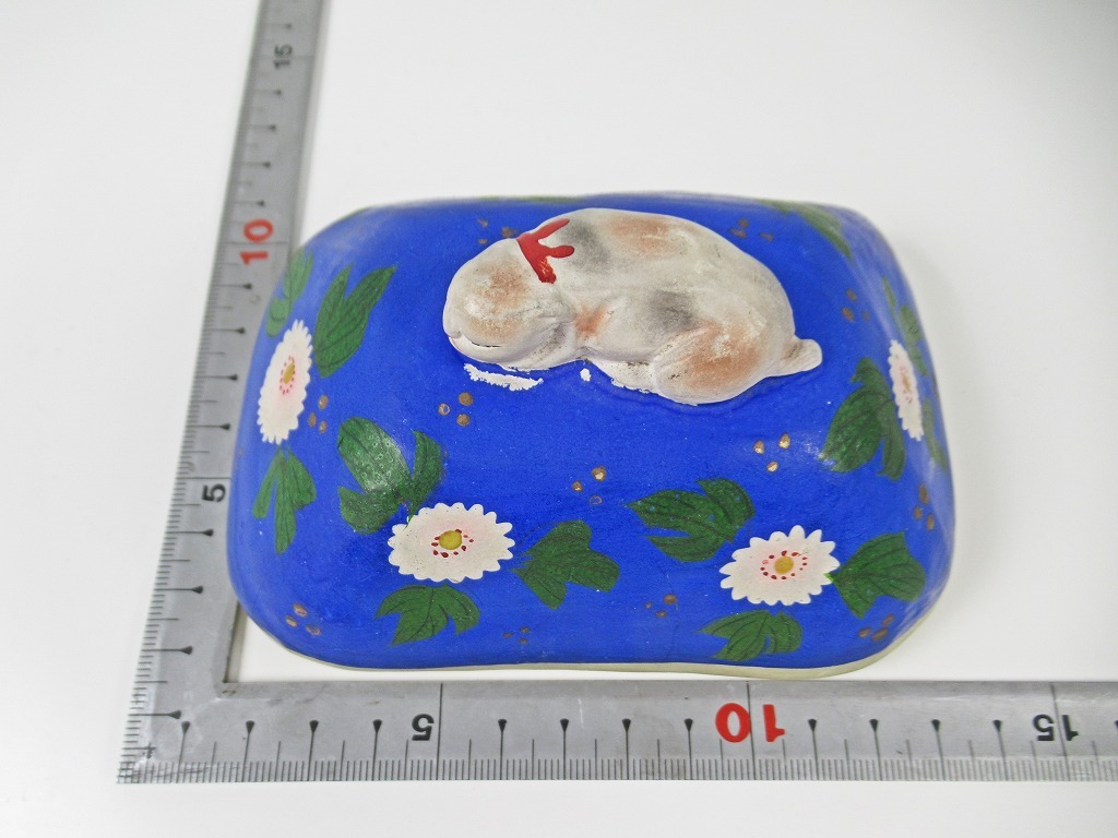 ☆[A132]当時物 眠り猫 裏隠し春画人形 伝統工芸 春画 青い陶器 風俗