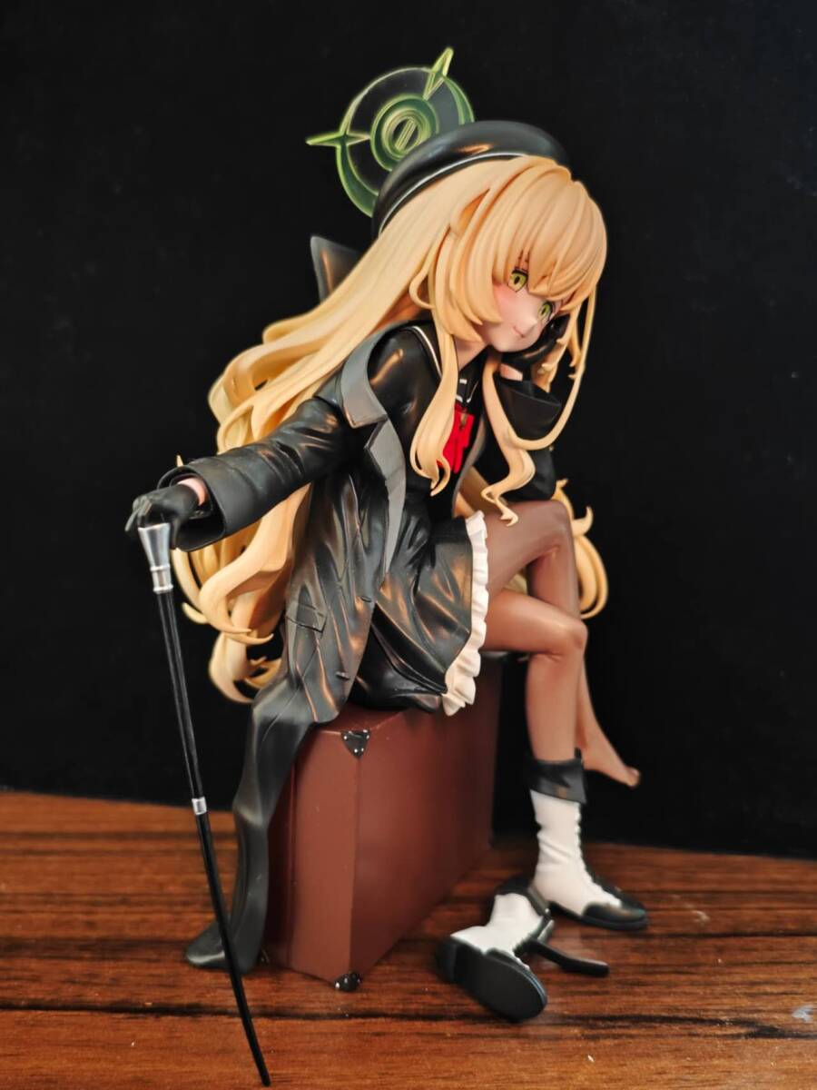 塗装済完成品 ニヤニヤ教授 ブルーアーカイブ ブルアカ 1/7 フィギュア