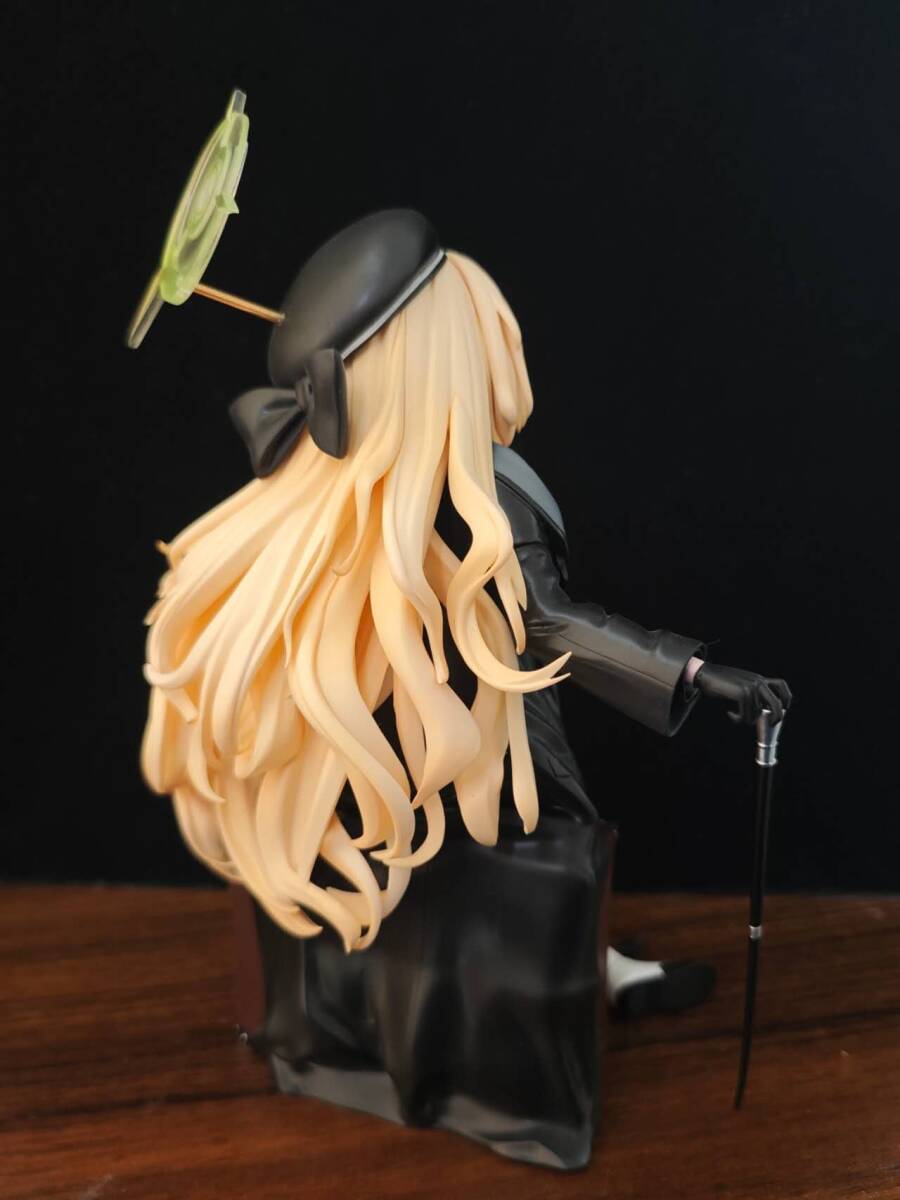 塗装済完成品 ニヤニヤ教授 ブルーアーカイブ ブルアカ 1/7 フィギュア
