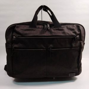 TUMI 3WAYのYahoo!オークション(旧ヤフオク!)の相場・価格を見る