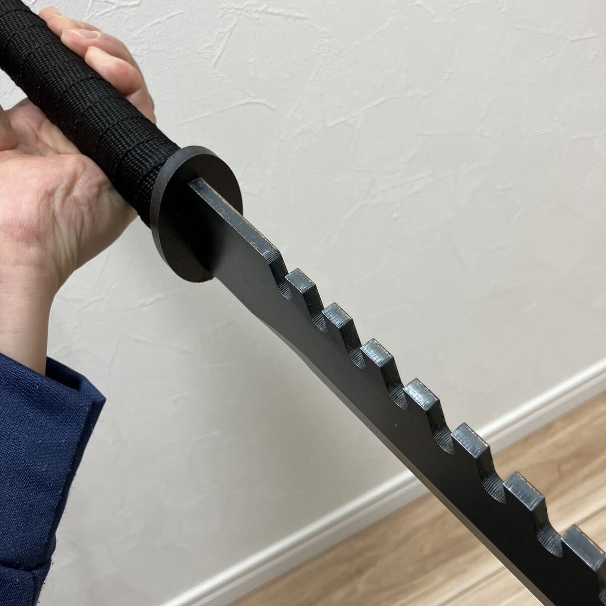 【高品質】戦術決闘剣 模造刀 武具 コスプレ アウトドア サバイバルナイフ 大型72cm】サバイバルナイフ 模造刀 高炭素鋼 鉄味抜群 山刀 剣鉈