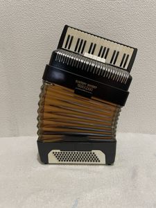 サントリー 楽器ボトルの値段と価格推移は？｜6件の売買データから