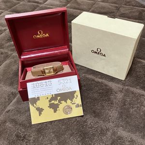 オメガ 空箱のYahoo!オークション(旧ヤフオク!)の相場・価格を見る