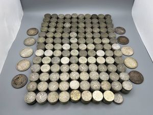 100円銀貨のYahoo!オークション(旧ヤフオク!)の相場・価格を見る