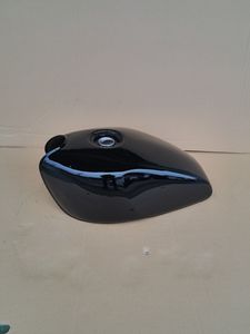 ゼファー400 タンクの値段と価格推移は？｜178件の売買データから