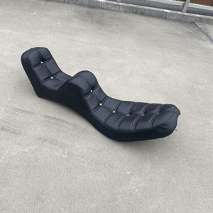 ハーレー ショベル シートのYahoo!オークション(旧ヤフオク!)の相場