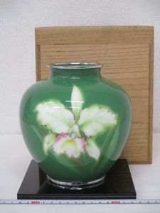 翡翠 花瓶の値段と価格推移は？｜15件の売買データから翡翠 花瓶の価値