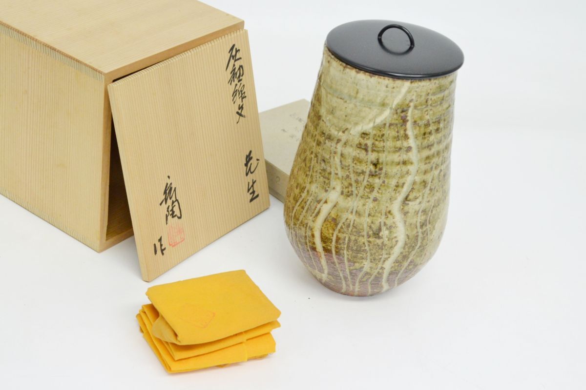 龍窯 舜陶の値段と価格推移は？｜6件の売買データから龍窯 舜陶の価値