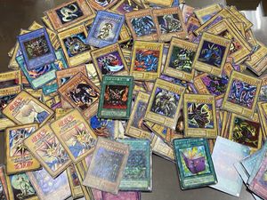 レッドアイズ 2期の値段と価格推移は？｜6件の売買データからレッド