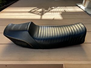 ジュリアーリシート当時物の値段と価格推移は？｜6件の売買データから