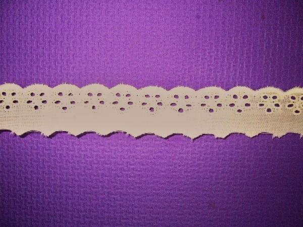 ★100円激安２ｃｍ幅綿レースゴールド　４，５Ｍ　NO71_1