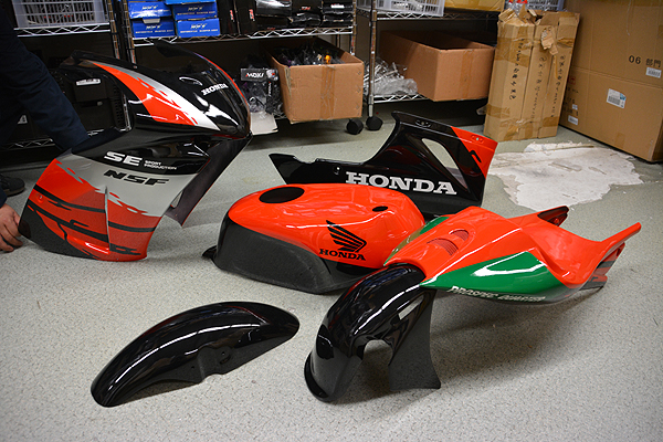 激レア NSF100 NSR50 92年式 NSR250R 赤黒カラー カウルセット(セット
