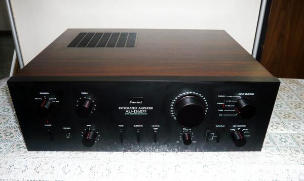 Sansui 高音質 Au D607f 本格的フォノ回路搭載 サンスイ 売買されたオークション情報 Yahooの商品情報をアーカイブ公開 オークファン Aucfan Com