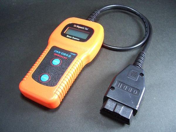 コードスキャナーOBD2 リンカーンナビゲーター に : カーコード