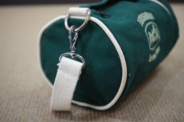 HERMES エルメス ノベルティ バッグ ポーチ 非売品 筒型 緑(かばん 