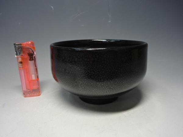 ☆茶道具【新庄東山焼 五代弥瓶窯 油滴天目釉茶碗】共箱入 栞(茶器