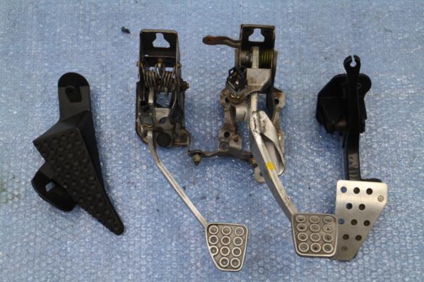 1960354 ペダルセット RX-7 FD3S 3型 トラスト企画