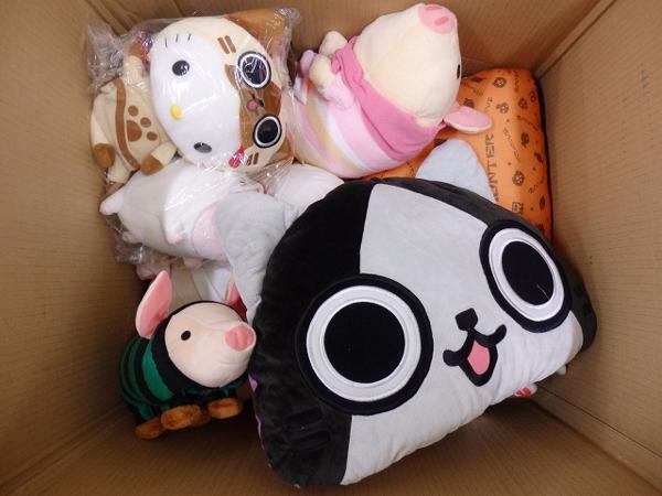 ○処分モンハン アイルー，プーギー，キティ等ぬいぐるみ他[梱1.0]