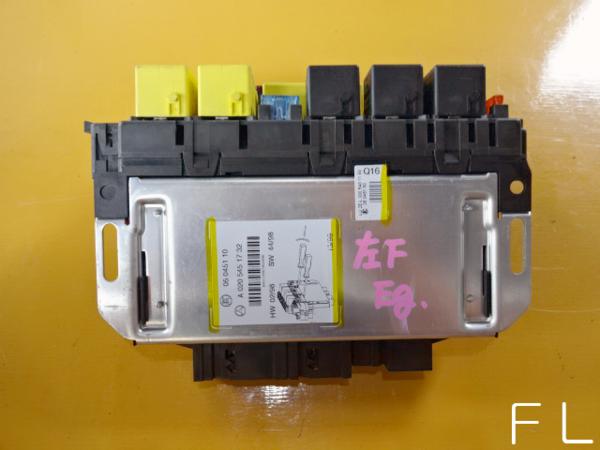 A/7H18 ベンツS430 W220 99y 左フロントサムリレー A0205451732