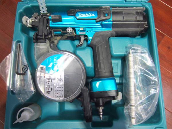 ◎1円美品 マキタ　高圧 エアビス打ち機　AR411HRM　動作品