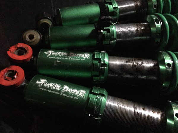 326POWER クラウン JZX150 155 90 100 チャクリキダンパー 中古