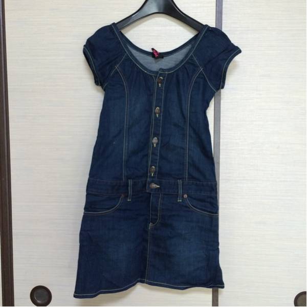 エッグズガール☆星デザインポケット。デニムワンピース