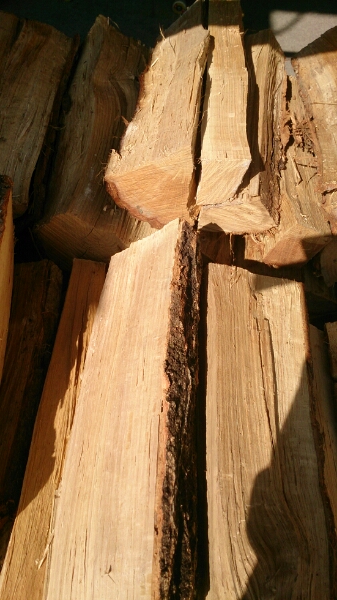 ★売れ筋★乾燥12ヶ月★ナラ★200㎏★ 送料込 地域限定 群馬～①