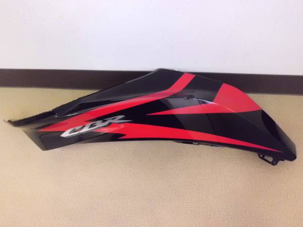 CBR600RR PC40 純正サイドカウル左 ☆CBR600RR⁄PC40 左側 【公式通販】