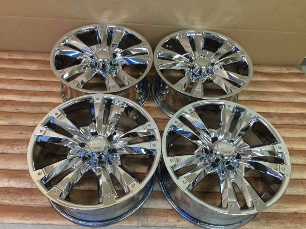 良品　MKW　メッキ　20インチ　9Ｊ+18　6Ｈ－139.7　４本セット