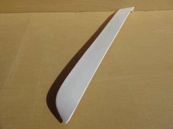 新品!!　在庫限り!!　S13 シルビア ルーフスポイラー タイプ5