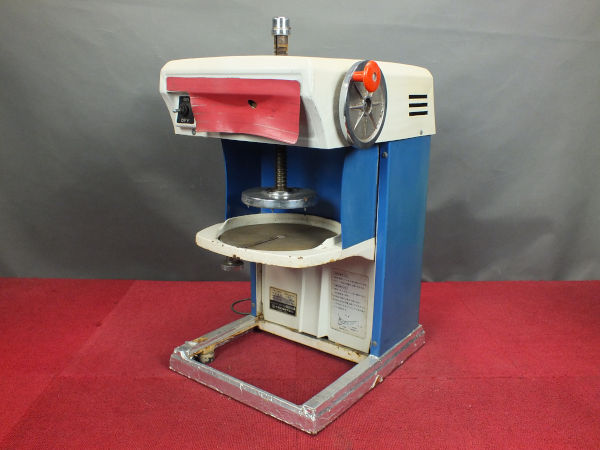 中部工機 Hatsuyuki HF-800 氷削機*現状品* 中部工機 Hatsuyuki HF-800 氷削機*現状品*